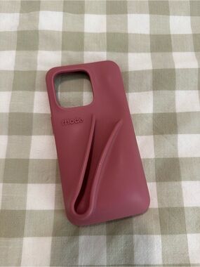 RHODE Sculpted Grip Silicone Phone Case - Rose